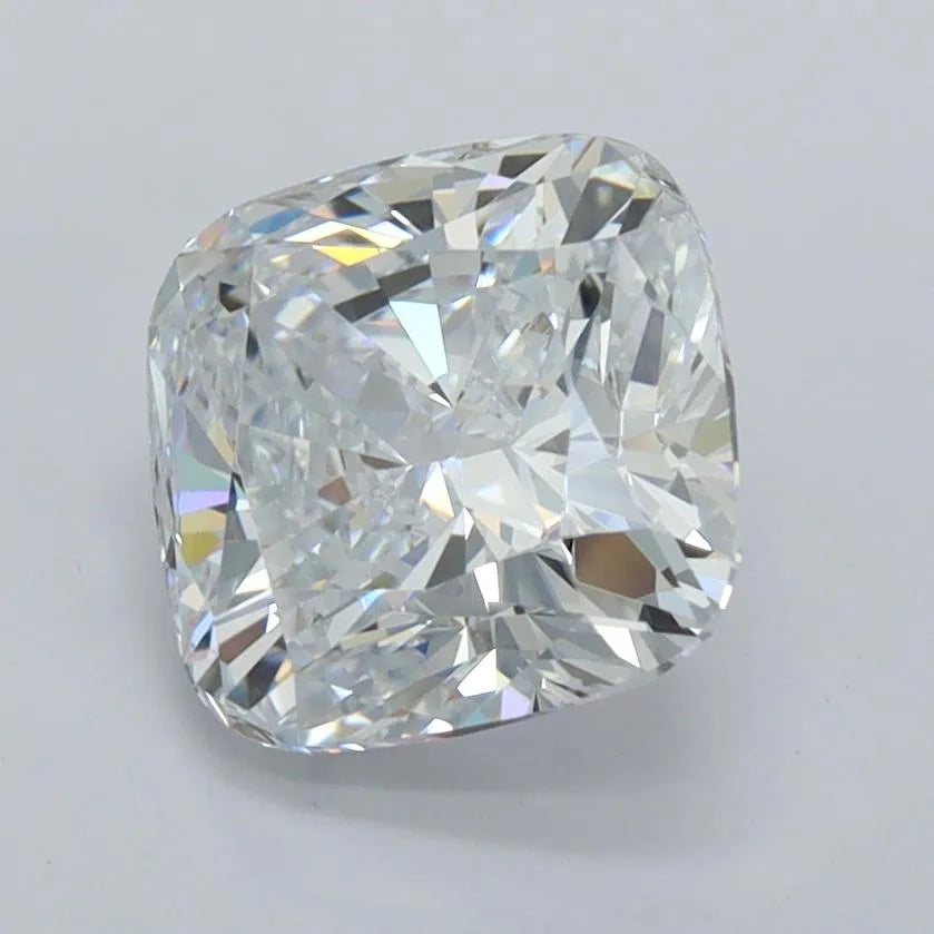 2.23ct Cushion modified Lab Grown Diamond (Colour D, Clarity VVS1, IGI Certified)