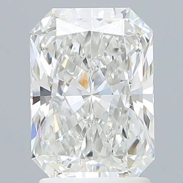2.25ct Radiant Lab Grown Diamond (Colour E, Clarity VVS1, IGI Certified)