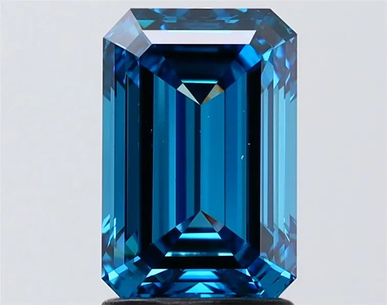 2.28ct Emerald Lab Grown Diamond (Colour Fancy Vivid Blue, Clarity VVS2, IGI Certified)