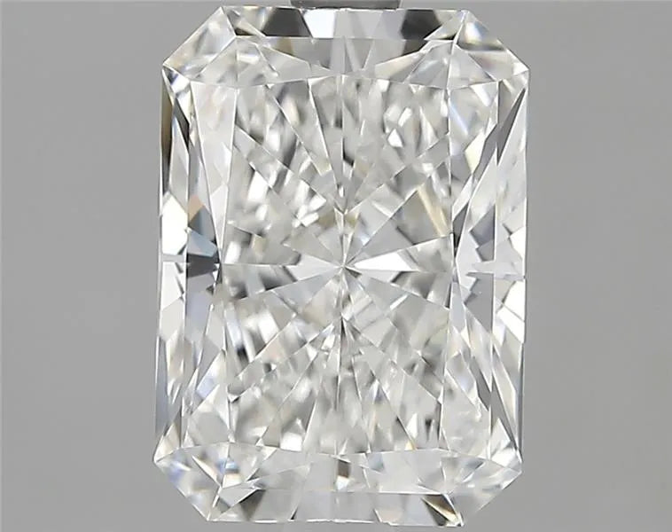 2.28ct Radiant Lab Grown Diamond (Colour F, Clarity VVS2, IGI Certified)