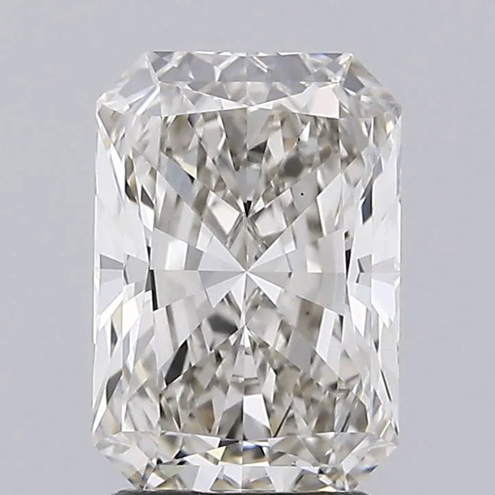 2.28ct Radiant Lab Grown Diamond (Colour I, Clarity VS1, IGI Certified)