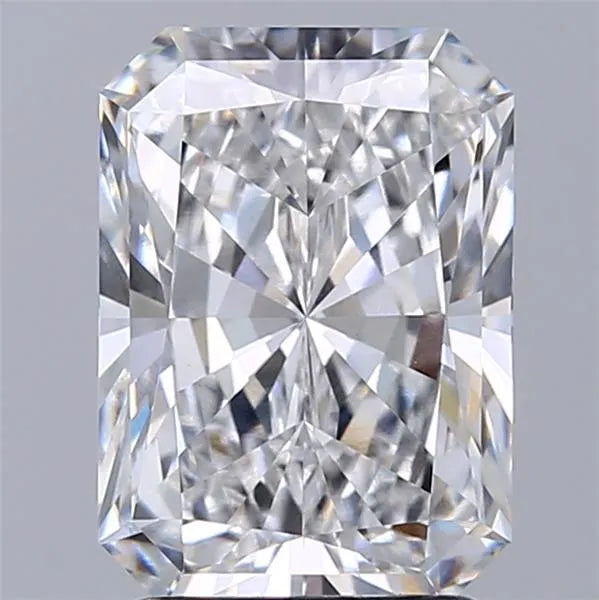 2.29ct Radiant Lab Grown Diamond (Colour E, Clarity VVS2, IGI Certified)