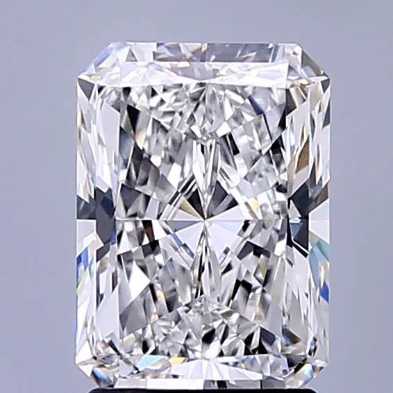 2.30ct Radiant Lab Grown Diamond (Colour E, Clarity VVS2, IGI Certified)