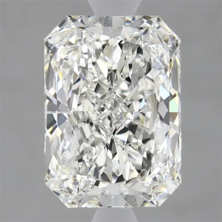 2.34ct Radiant Lab Grown Diamond (Colour G, Clarity VVS2, IGI Certified)