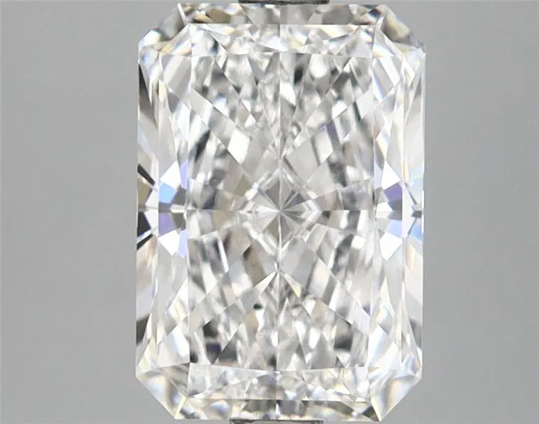 2.40ct Radiant Lab Grown Diamond (Colour E, Clarity VVS2, IGI Certified)