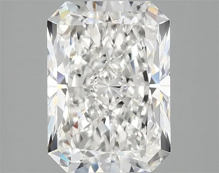 2.45ct Radiant Lab Grown Diamond (Colour F, Clarity VVS2, IGI Certified)