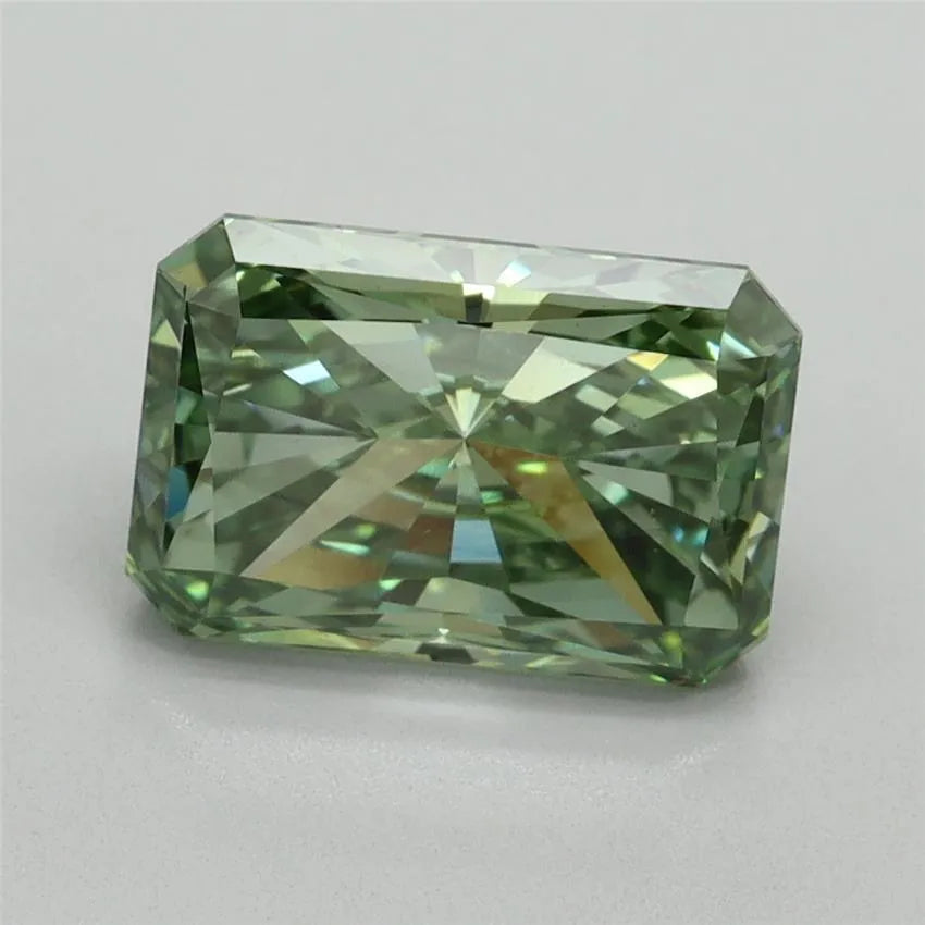2.48ct Radiant Lab Grown Diamond (Colour Fancy Vivid Green, Clarity VS2, IGI Certified)