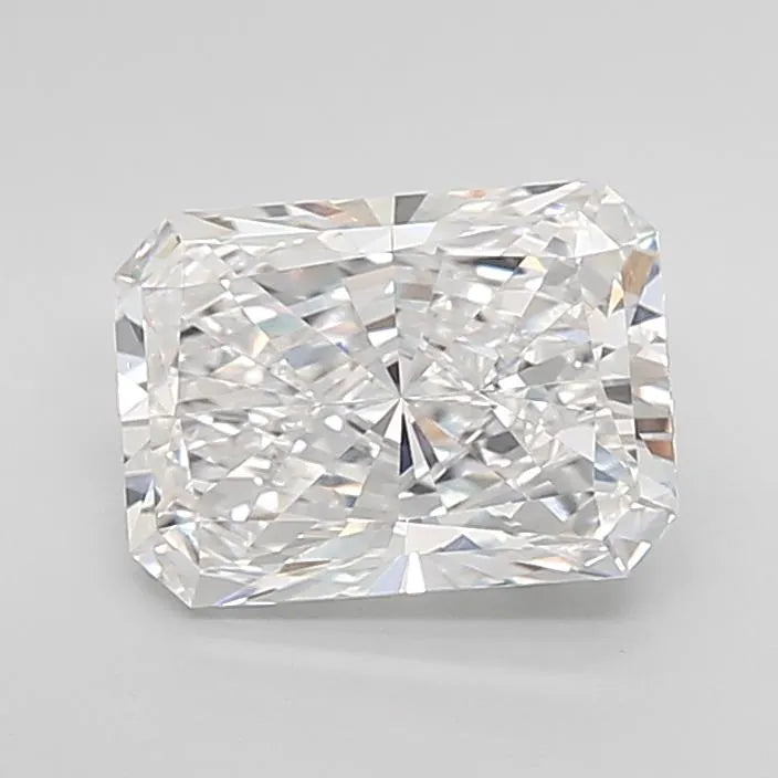 2.49ct Radiant Lab Grown Diamond (Colour D, Clarity VVS1, IGI Certified)