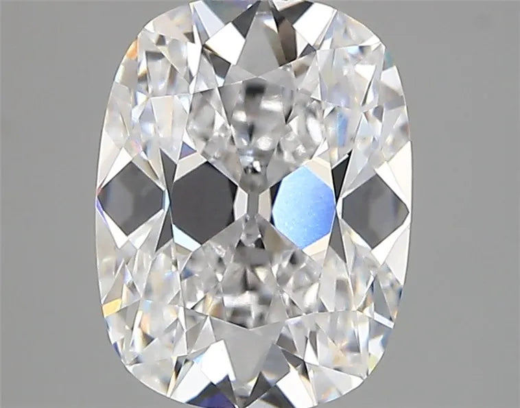 2.50ct Cushion modified Lab Grown Diamond (Colour D, Clarity VVS2, IGI Certified)