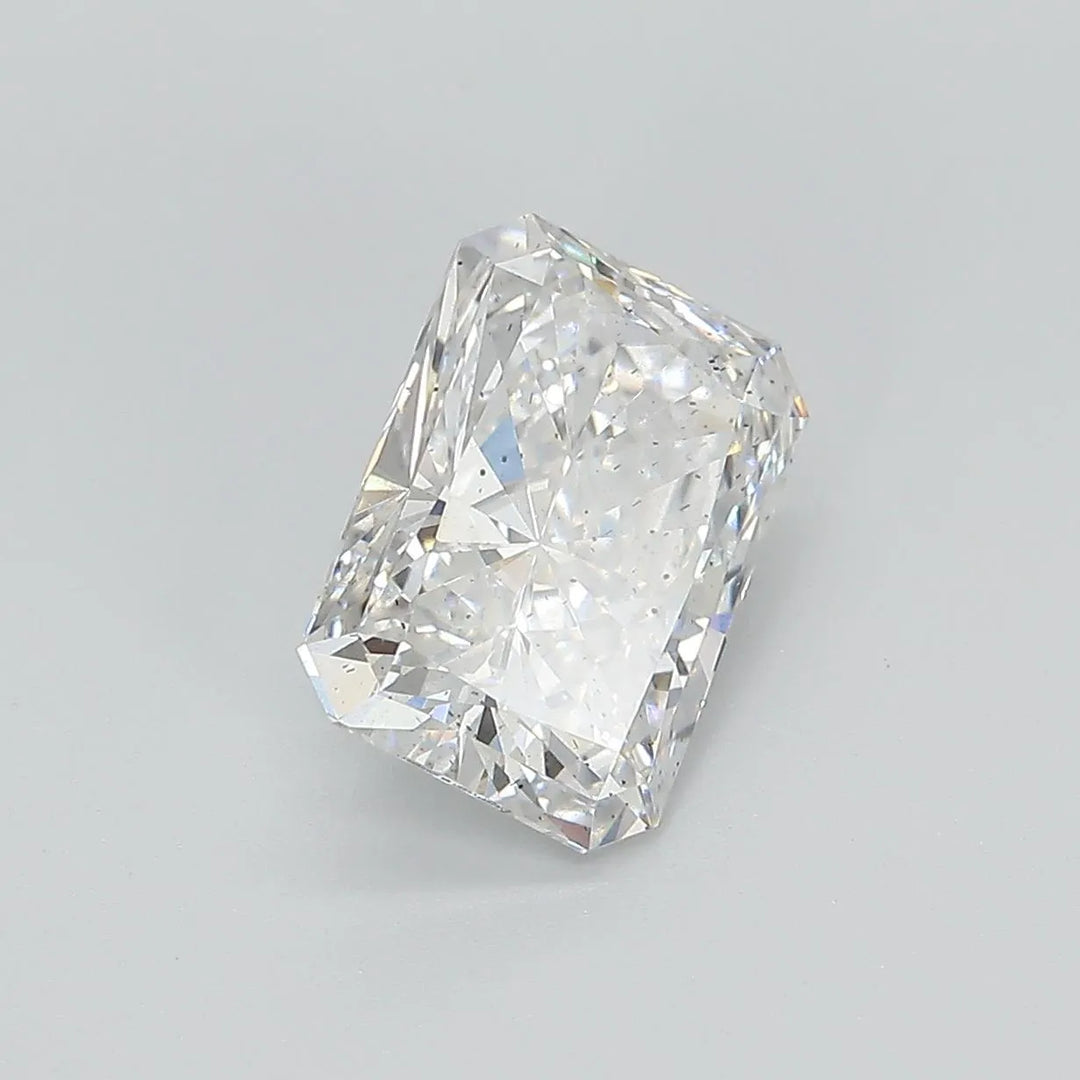 2.50ct Radiant Lab Grown Diamond (Colour F, Clarity SI2, IGI Certified)