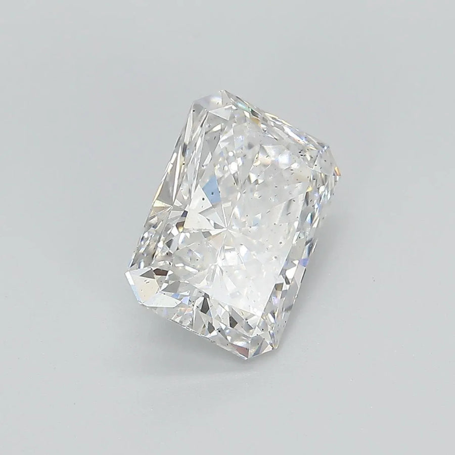 2.50ct Radiant Lab Grown Diamond (Colour F, Clarity SI2, IGI Certified)