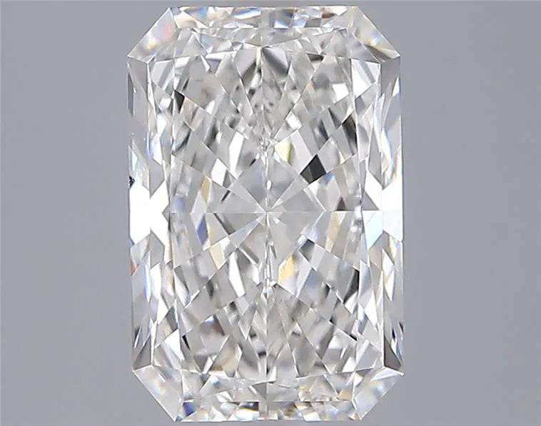 2.50ct Radiant Lab Grown Diamond (Colour F, Clarity VVS2, IGI Certified)