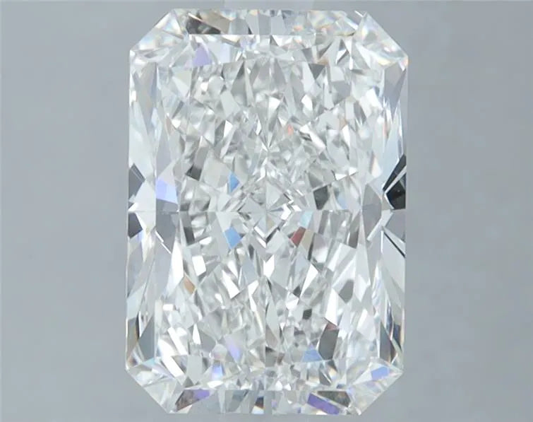 2.50ct Radiant Lab Grown Diamond (Colour F, Clarity VVS2, IGI Certified)