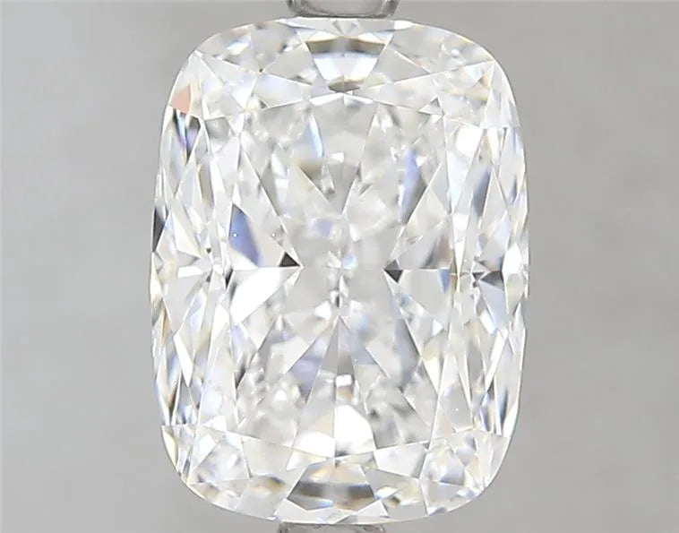2.51ct Cushion modified Lab Grown Diamond (Colour E, Clarity VVS1, IGI Certified)