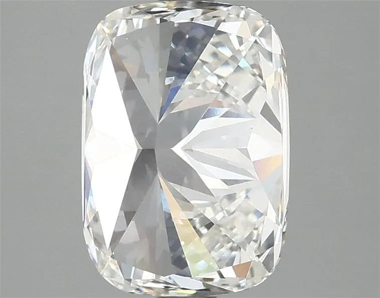 2.51ct Cushion modified Lab Grown Diamond (Colour G, Clarity VS1, IGI Certified)