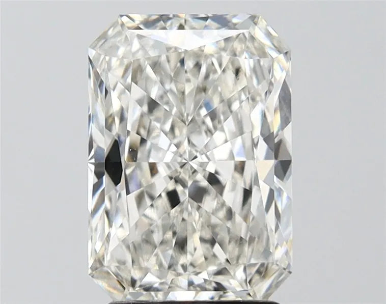 2.51ct Radiant Lab Grown Diamond (Colour G, Clarity VS1, IGI Certified)