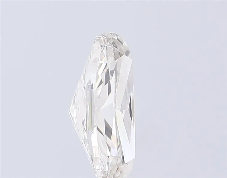 2.52ct Cushion modified Lab Grown Diamond (Colour G, Clarity VVS2, IGI Certified)
