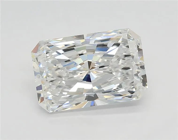 2.52ct Radiant Lab Grown Diamond (Colour D, Clarity VVS2, GIA Certified)