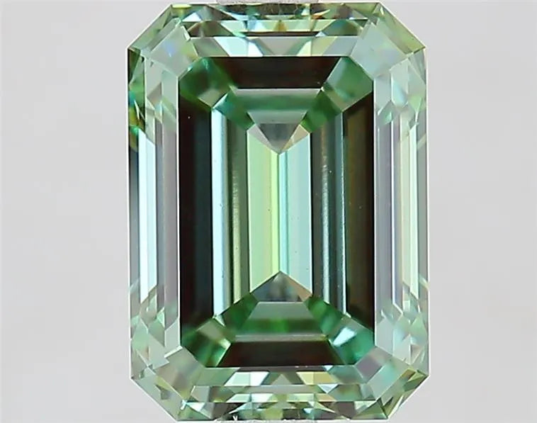 2.53ct Emerald Lab Grown Diamond (Colour Fancy Vivid Green, Clarity VS1, IGI Certified)