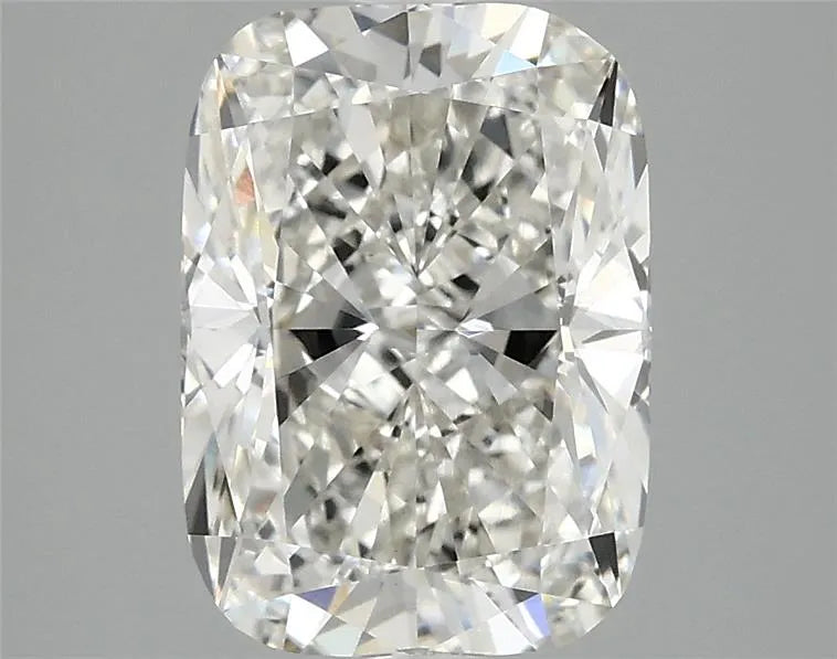 2.55ct Cushion modified Lab Grown Diamond (Colour G, Clarity VVS2, IGI Certified)