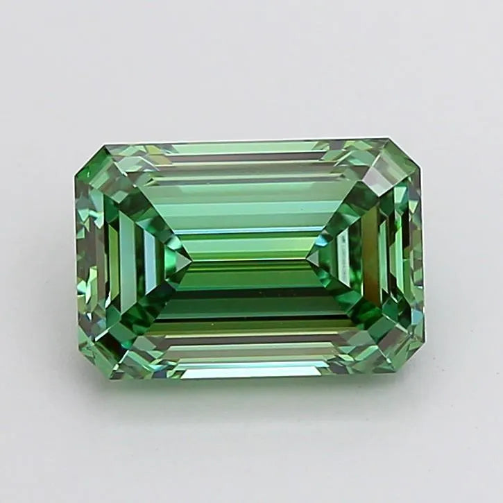 2.55ct Emerald Lab Grown Diamond (Colour Fancy Vivid Green, Clarity VVS2, IGI Certified)