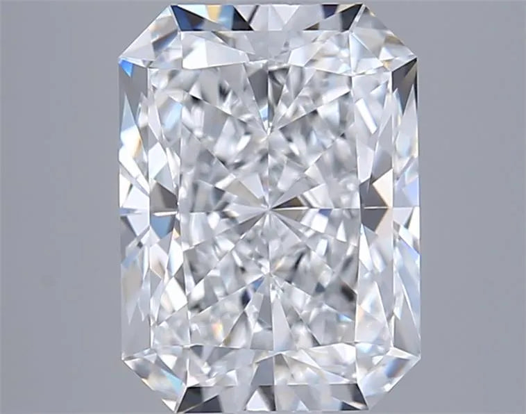2.55ct Radiant Lab Grown Diamond (Colour D, Clarity VVS1, IGI Certified)