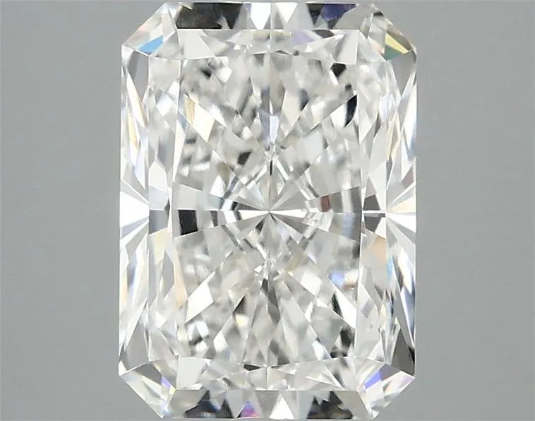 2.56ct Radiant Lab Grown Diamond (Colour E, Clarity VVS2, IGI Certified)