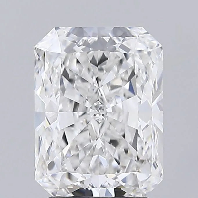 2.56ct Radiant Lab Grown Diamond (Colour E, Clarity VVS2, IGI Certified)