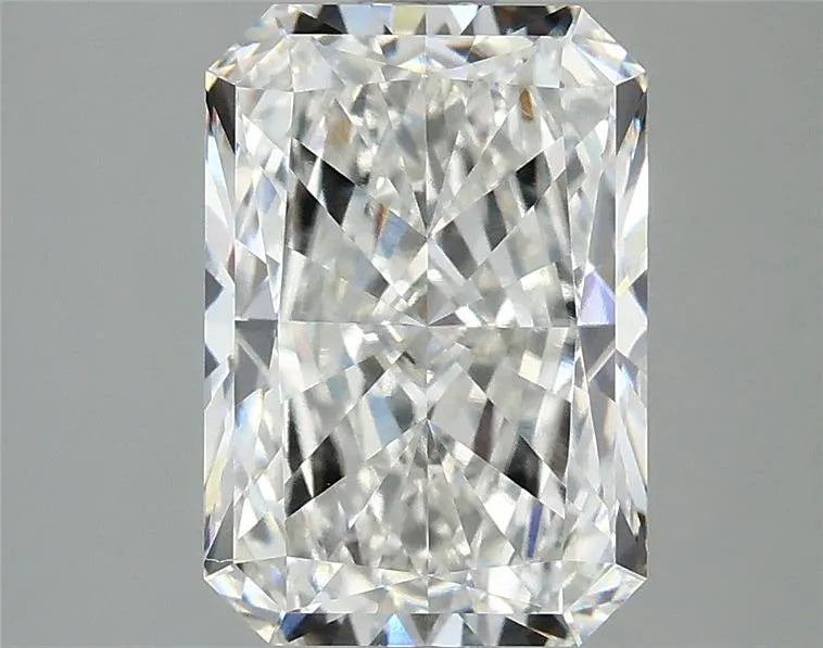 2.58ct Radiant Lab Grown Diamond (Colour F, Clarity VVS2, IGI Certified)