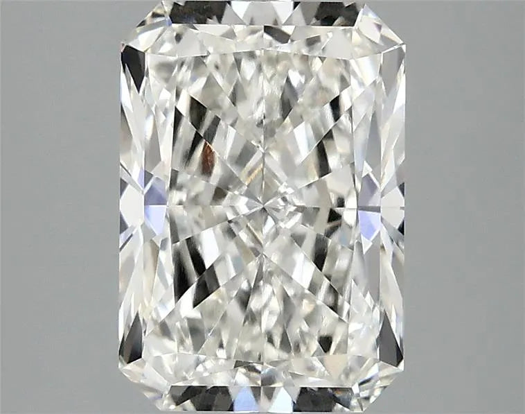 2.58ct Radiant Lab Grown Diamond (Colour G, Clarity VVS2, IGI Certified)