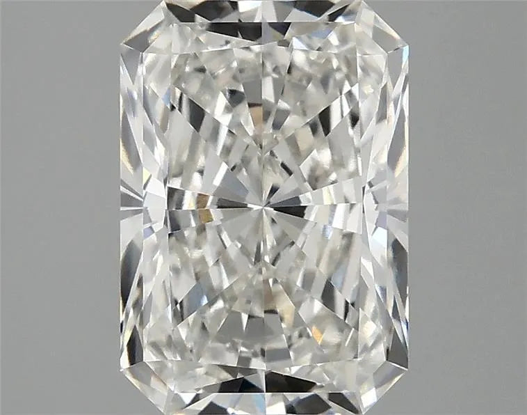2.58ct Radiant Lab Grown Diamond (Colour G, Clarity VVS2, IGI Certified)