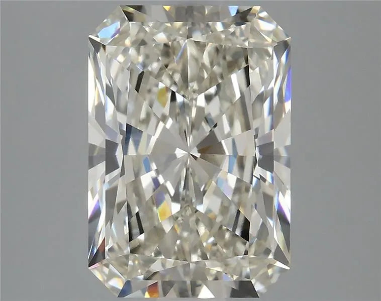 2.58ct Radiant Lab Grown Diamond (Colour H, Clarity VS1, IGI Certified)
