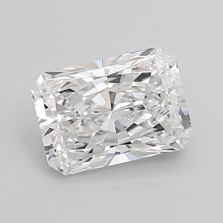 2.59ct Radiant Lab Grown Diamond (Colour E, Clarity VS1, IGI Certified)