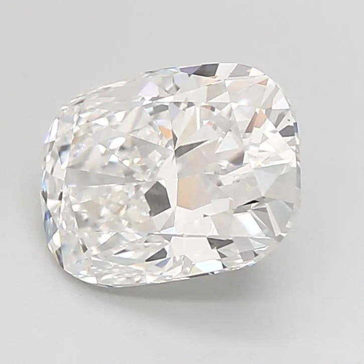 2.60ct Cushion modified Lab Grown Diamond (Colour E, Clarity VVS2, IGI Certified)