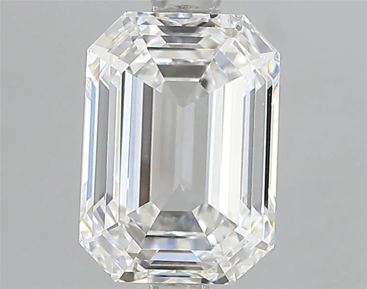 2.60ct Emerald Lab Grown Diamond (Colour E, Clarity VVS2, IGI Certified)