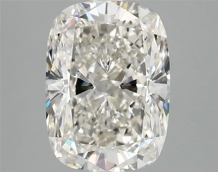 2.65ct Cushion modified Lab Grown Diamond (Colour G, Clarity VVS2, IGI Certified)
