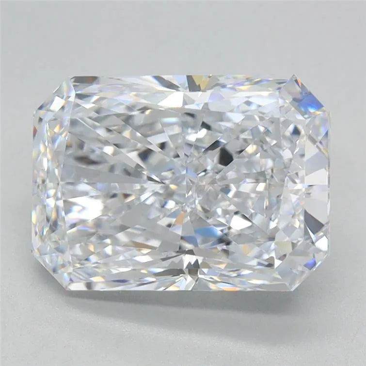 2.72ct Radiant Lab Grown Diamond (Colour E, Clarity IF, IGI Certified)