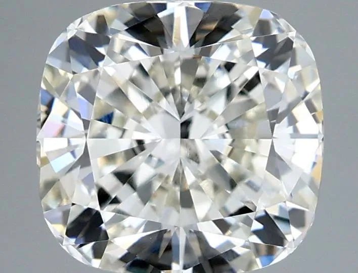 2.75ct Cushion modified Lab Grown Diamond (Colour I, Clarity VVS2, IGI Certified)