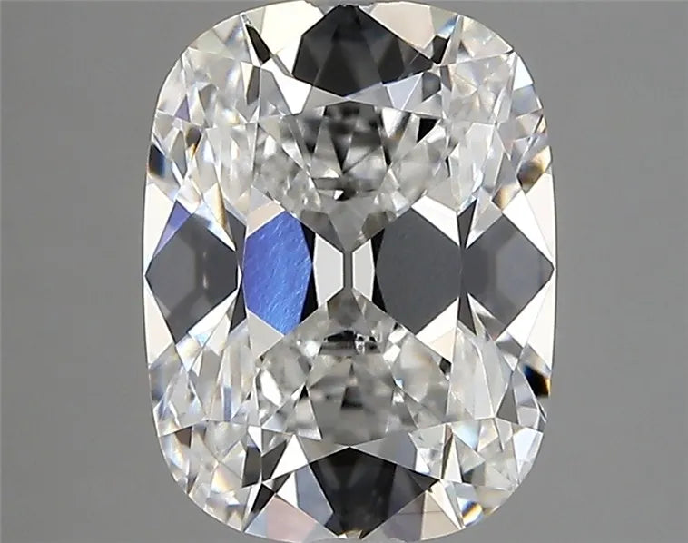 2.76ct Cushion modified Lab Grown Diamond (Colour E, Clarity VVS2, IGI Certified)