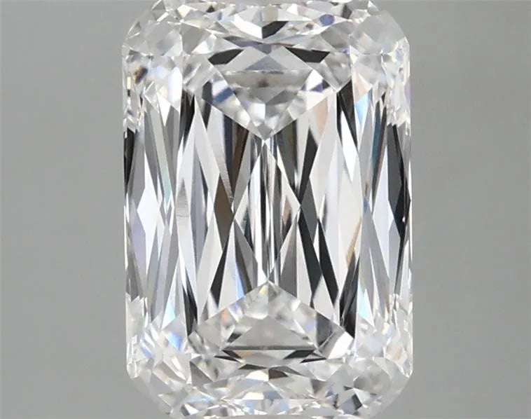 2.77ct Cushion modified Lab Grown Diamond (Colour E, Clarity VVS1, IGI Certified)