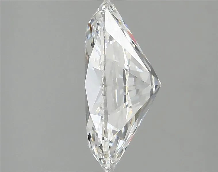 2.77ct Oval Lab Grown Diamond (Colour E, Clarity VVS2, IGI Certified)