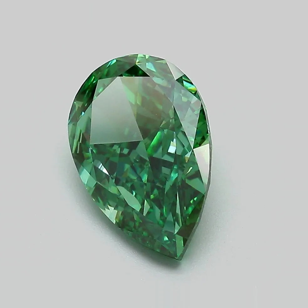 2.77ct Pear Lab Grown Diamond (Colour Fancy Vivid Green, Clarity VVS2, IGI Certified)