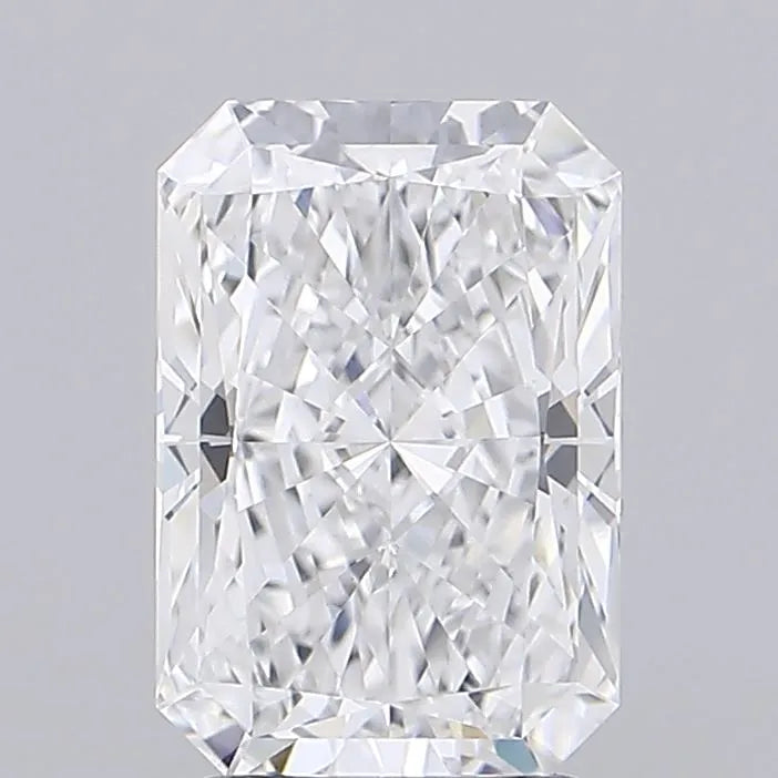 2.81ct Radiant Lab Grown Diamond (Colour D, Clarity VVS2, IGI Certified)