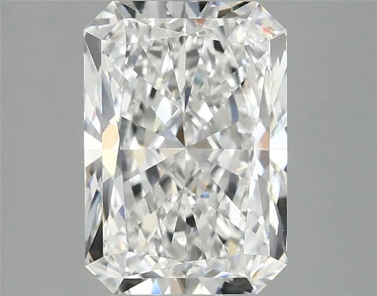 2.81ct Radiant Lab Grown Diamond (Colour E, Clarity VS1, IGI Certified)