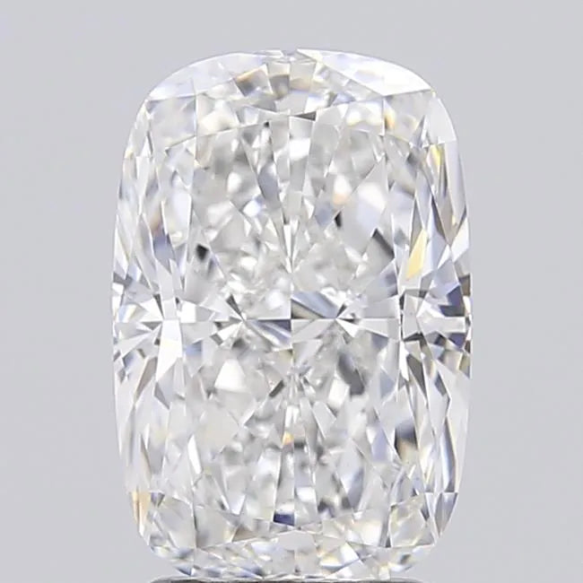 2.82ct Cushion modified Lab Grown Diamond (Colour E, Clarity VVS2, IGI Certified)