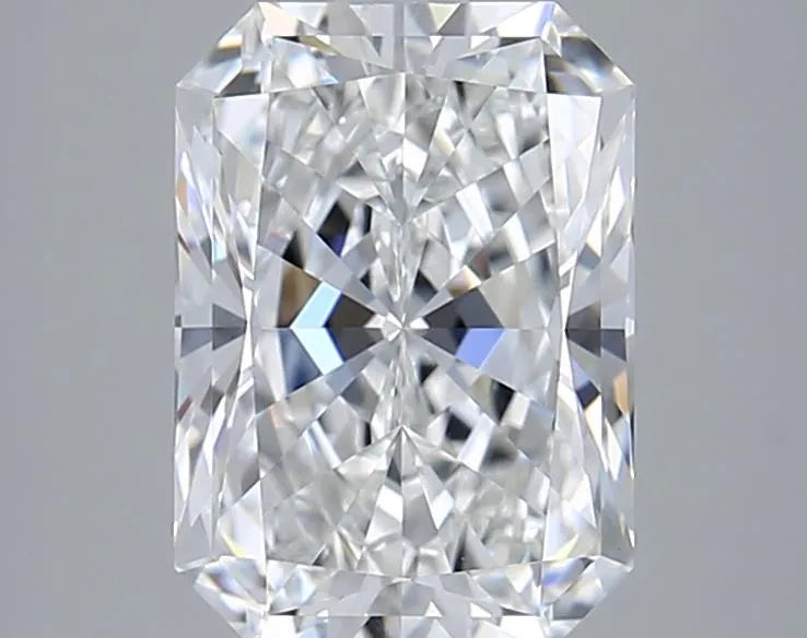 2.83ct Radiant Lab Grown Diamond (Colour E, Clarity VVS2, GIA Certified)