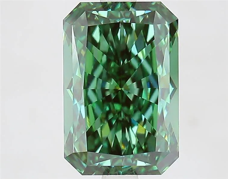 2.83ct Radiant Lab Grown Diamond (Colour Fancy Vivid Green, Clarity VVS2, IGI Certified)