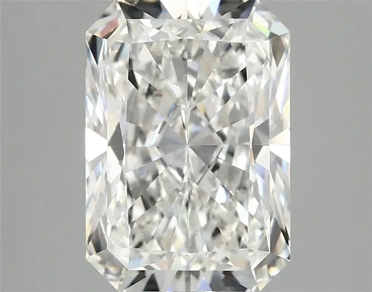 2.86ct Radiant Lab Grown Diamond (Colour F, Clarity VVS2, IGI Certified)