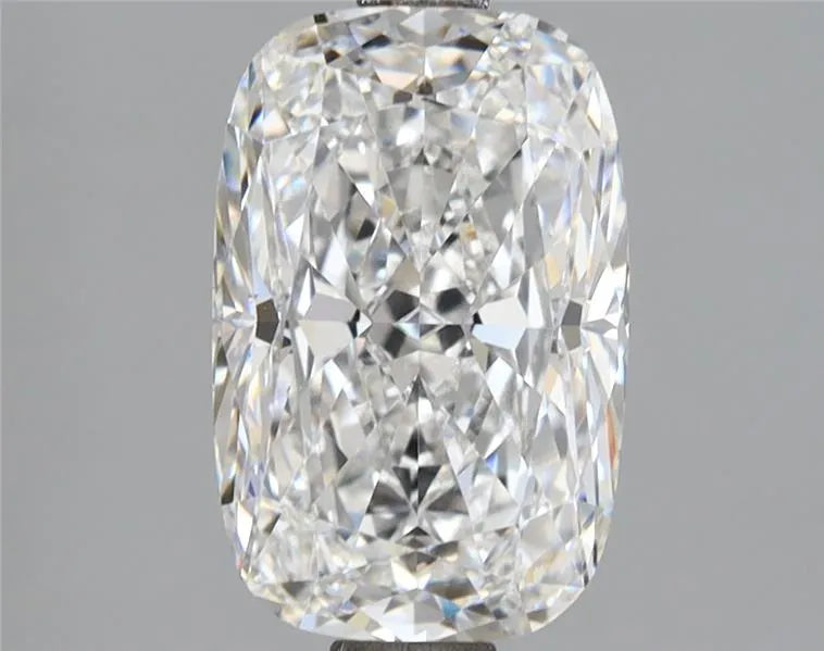 2.89ct Cushion modified Lab Grown Diamond (Colour D, Clarity VVS1, IGI Certified)