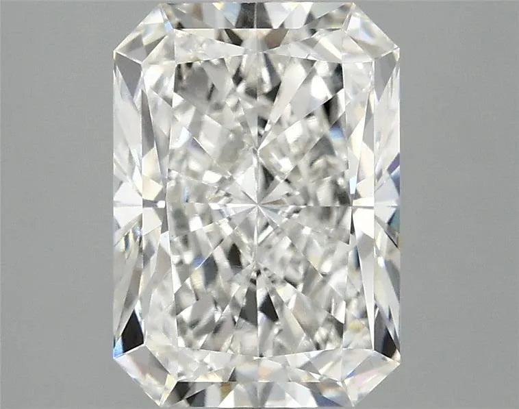 2.89ct Radiant Lab Grown Diamond (Colour G, Clarity VVS2, IGI Certified)